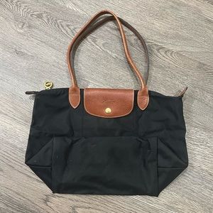 Longchamp Le Pliage Medium Black